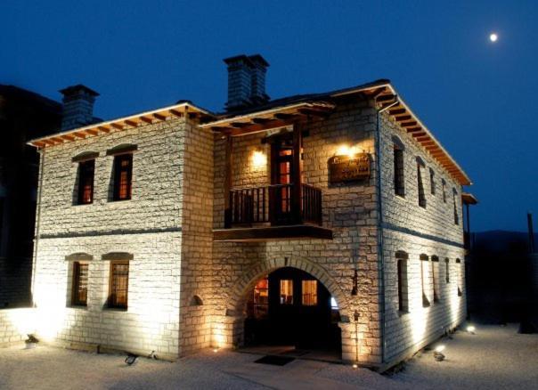 Giagia Evgenia Hotel Vitsa Bagian luar foto