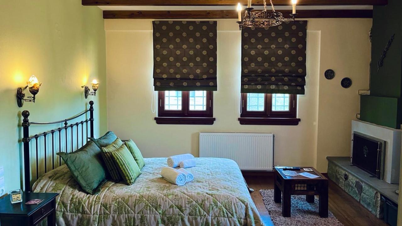 Giagia Evgenia Hotel Vitsa Bagian luar foto